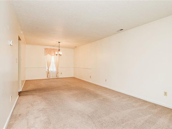 5th image of 3708 Joppa Ln