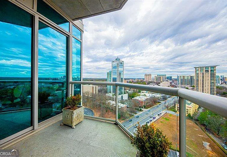 2795 Peachtree Rd NE #1909 — Photo 40