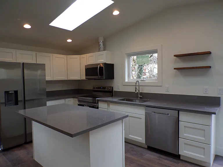1400 Dollar St #1 — Photo 4