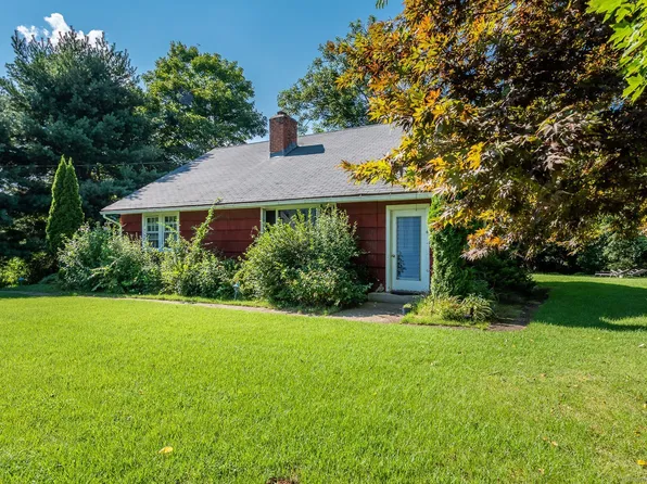 41 Railroad Avenue, Chester, CT 06412