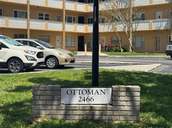 2466 Ecuadorian Way APT 42, Clearwater, FL 33763