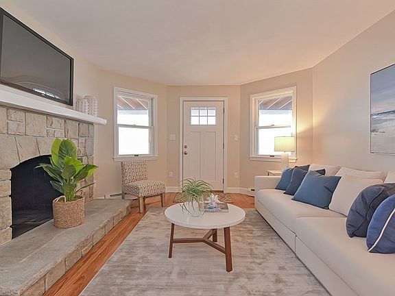 5th image of 111 Winthrop Shore Dr