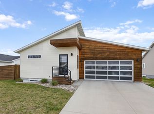 2400 Dean Ct, Brookings, SD 57006