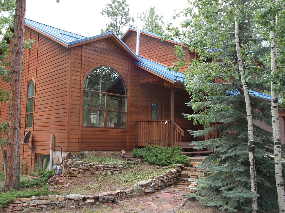 1st image of 415 Pembrook Ln
