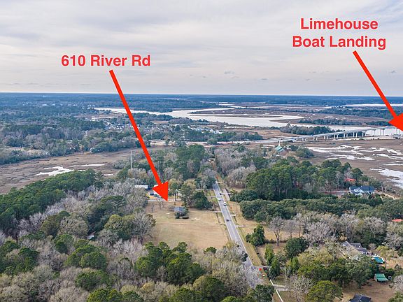 3rd image of 610 River Rd