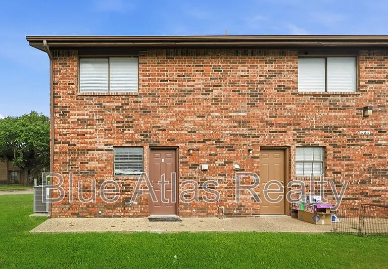 2713 Wimbledon Ct #D — Photo 13
