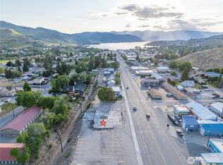 804 E Woodin Ave, Chelan, WA 98816