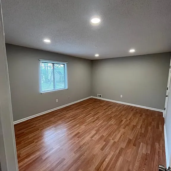 2639 Columbia Rd #7 — Photo 7