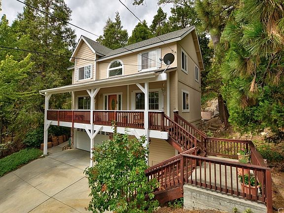 2nd image of 868 Jagerhorn Dr