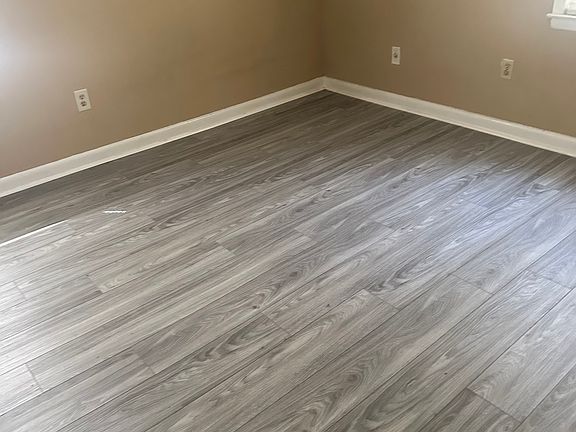 4th image of 802 Ridge Ave