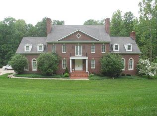 4 W Coventry Rd, Charleston, WV 25309