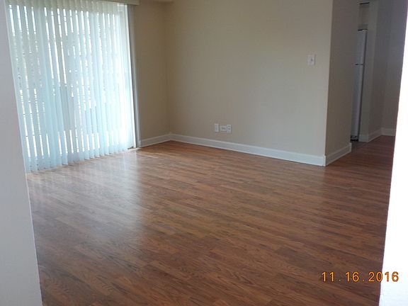4th image of 13526 Lawler Ave APT 32