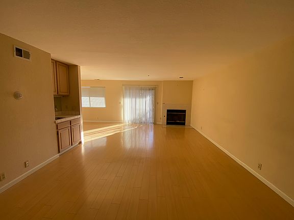 4th image of 137 Crescent Ave