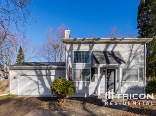 12810 25th Ave N, Plymouth, MN 55441