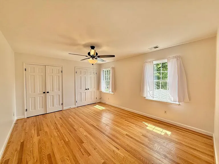 5017 Sandlewood Dr — Photo 25
