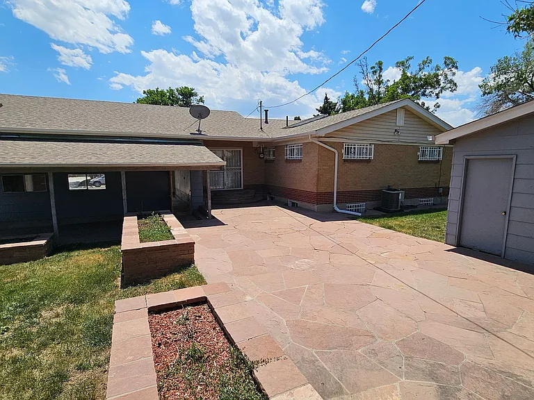 10841 Mildred Dr — Photo 17
