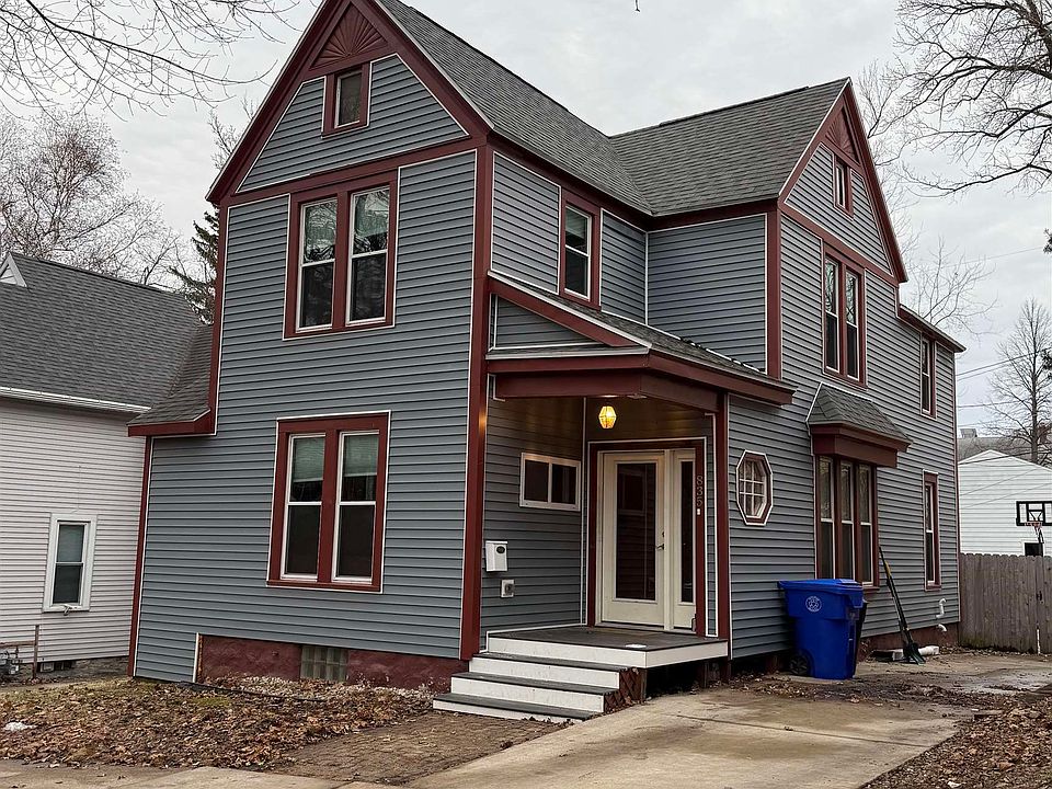 1st image of 835 E John St