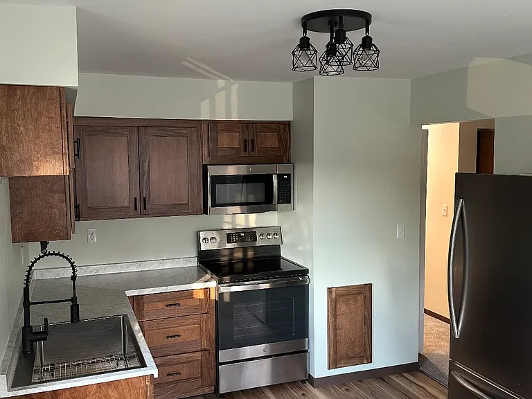 231 Spring Garden Ave — Photo 2