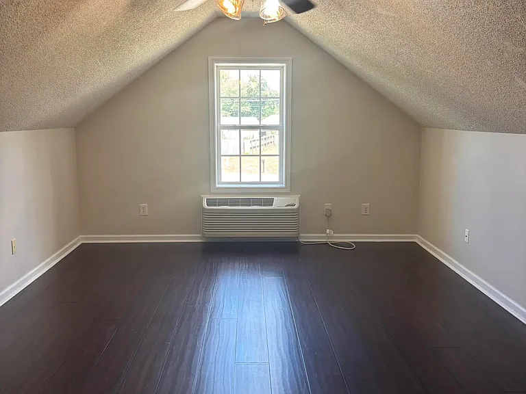 20 Walden Cir — Photo 39