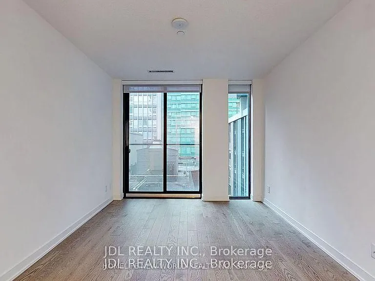 25 Richmond St E #408 — Photo 34