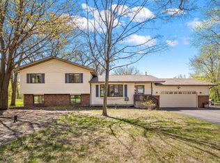 1670 44th St NW, Sauk Rapids, MN 56379