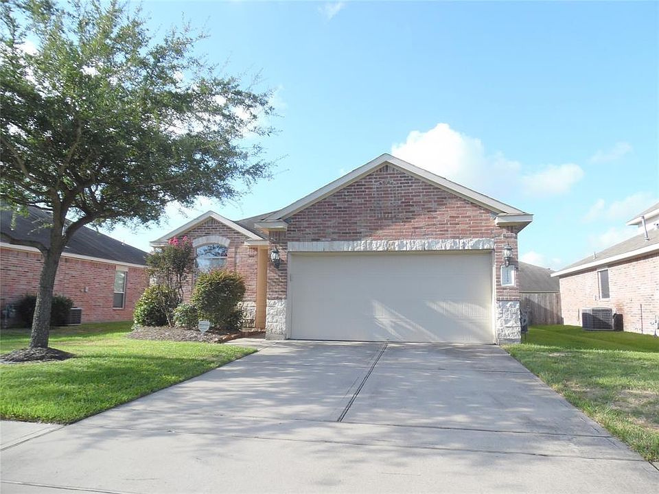 1st image of 21139 Kirkland Woods Dr