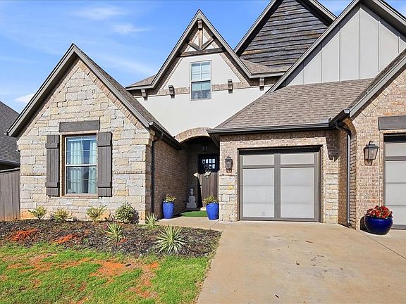 4th image of 14716 Avignon Ln