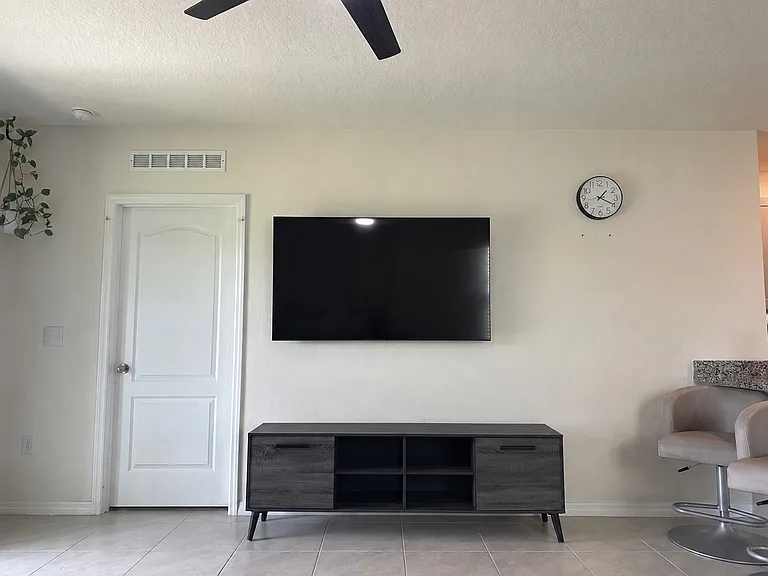 1330 Cork Dr — Photo 3