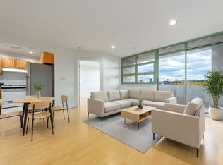 19-19 24th Ave #R301, Astoria, NY 11105