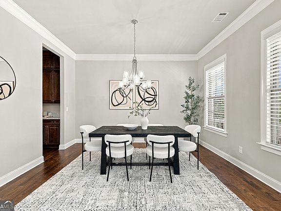 3rd image of 575 Opera Ln