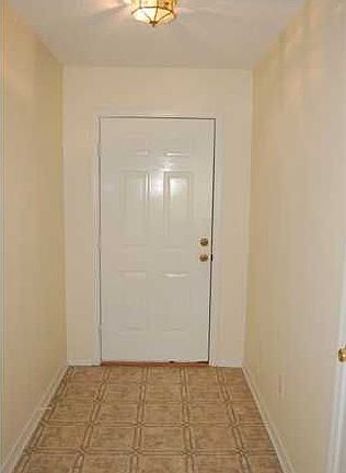 4th image of 1530 Oak Dr