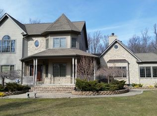 13780 Montclair Dr, Chardon, OH 44024