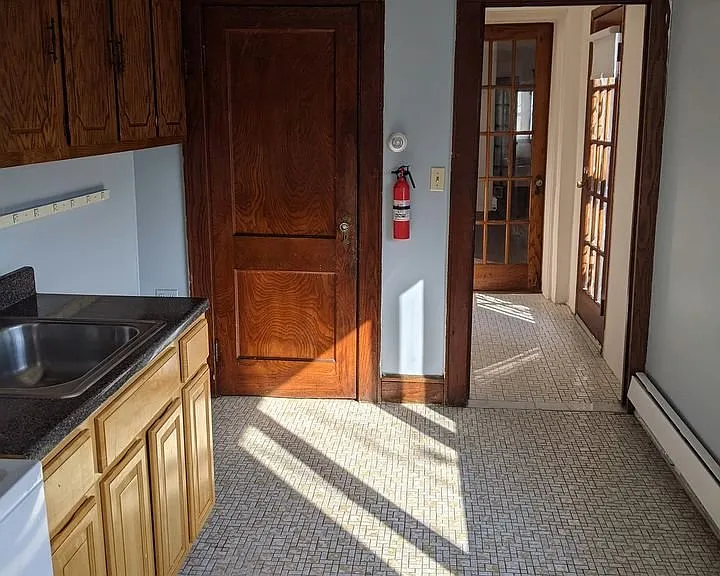 946 Elizabeth Ave #2 — Photo 2
