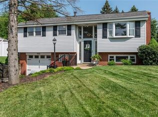 1000 Dressel Rd, Allison Park, PA 15101