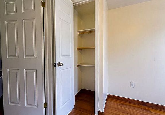 5th image of 239 Troutman St #L3