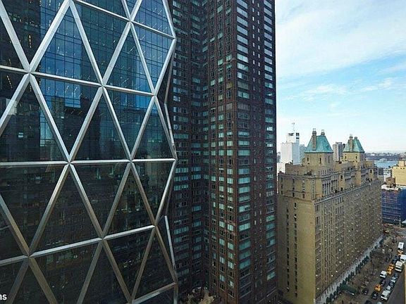 5th image of 301 W 57th St APT 20G