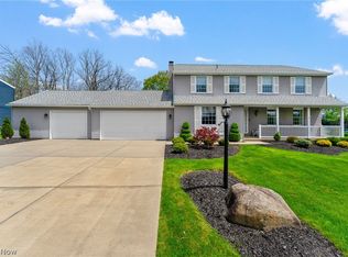 6163 Westington Dr, Canfield, OH 44406