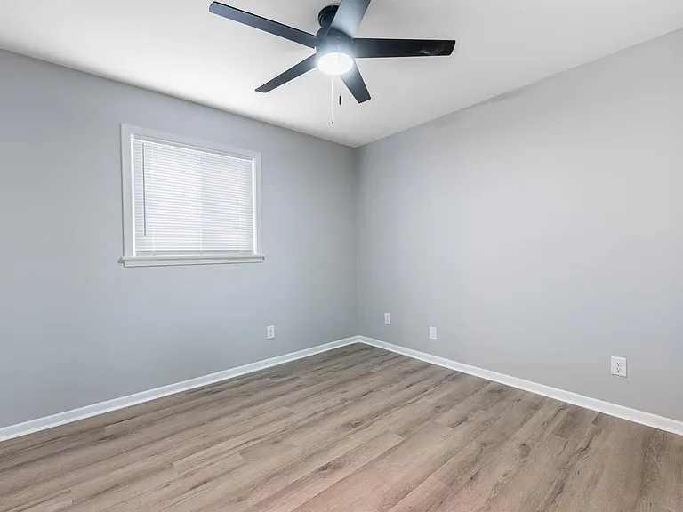 314 - 322 Kenbrook Drive — Photo 10