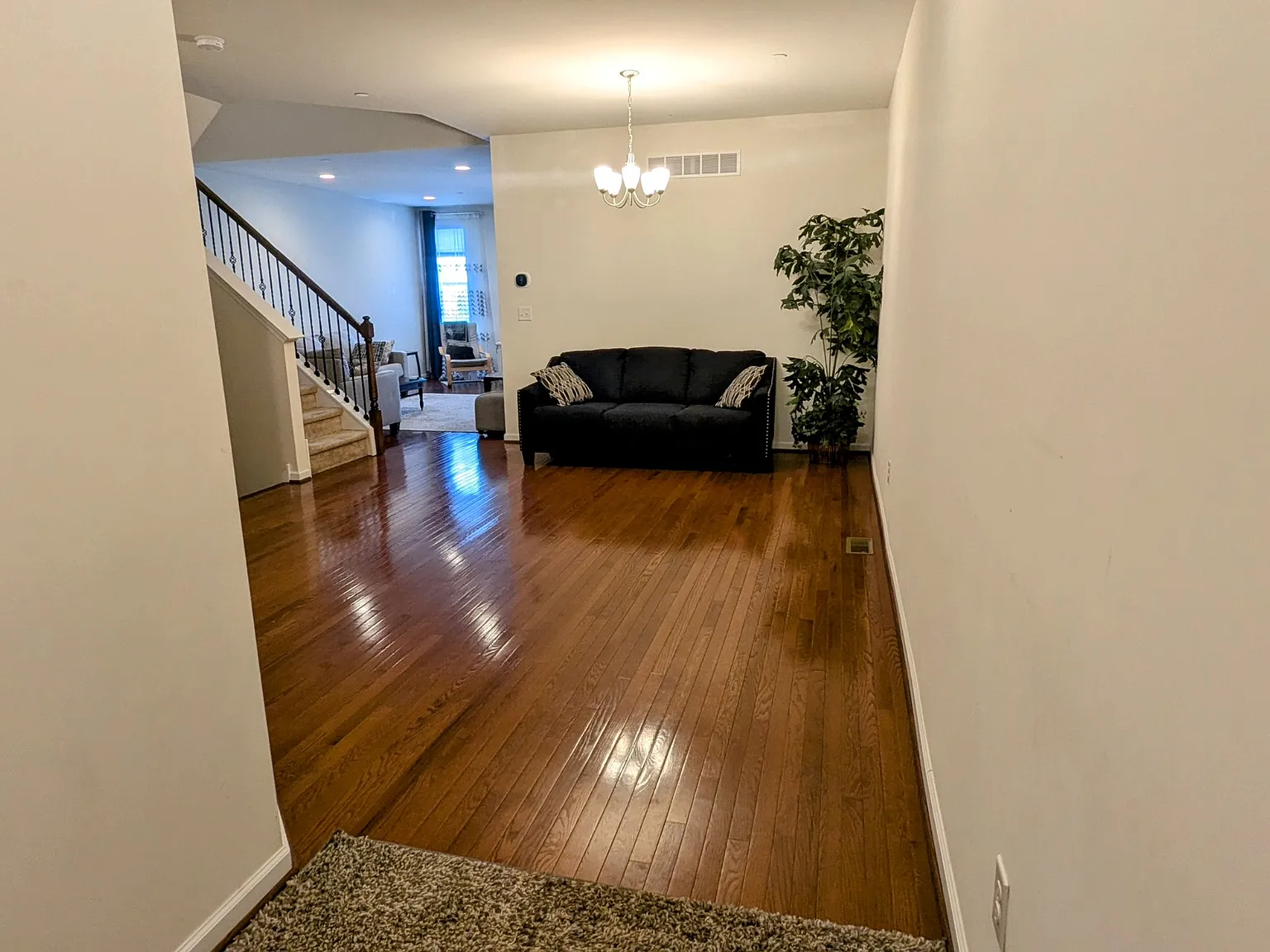 389 Redclover Ln — Photo 3