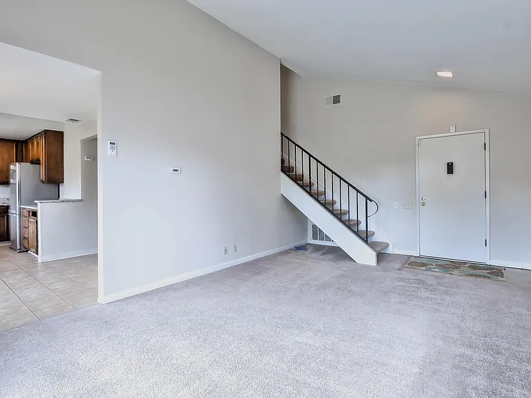 3251 Whispering Elm Ct — Photo 5