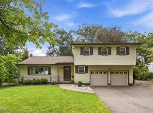33 Celtic Way, Parsippany-Troy Hills Twp., NJ 07054