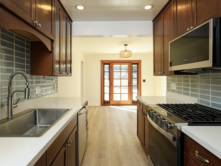 7574 Seneca Pl — Photo 11