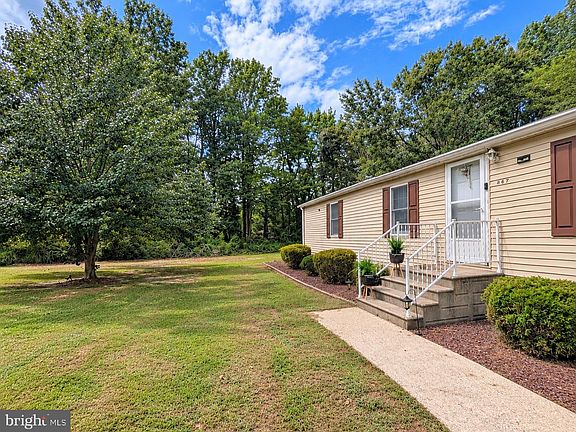 4th image of 867 Log Cabin Rd