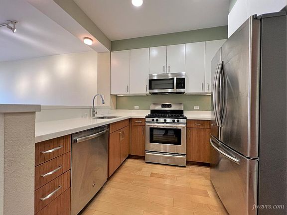 2nd image of 555 Bartlett St APT 324