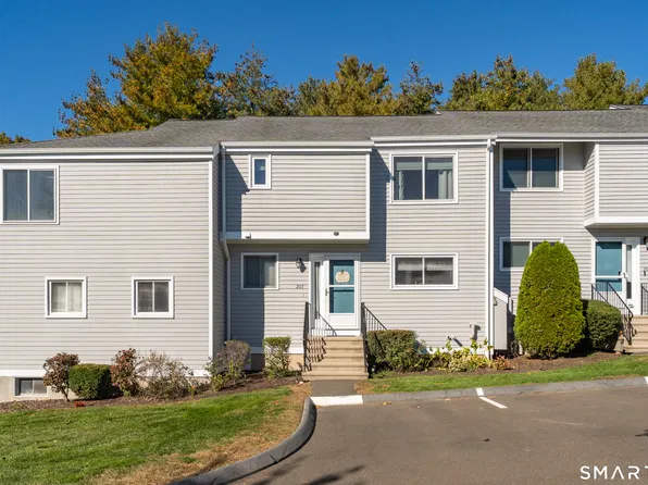 203 Greens Farm Road #203, Branford, CT 06405