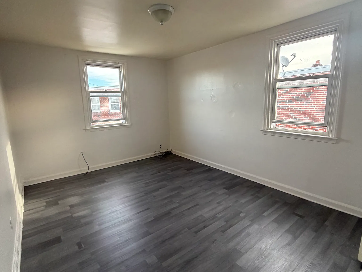 2 bed, 800 sqft, $1,200 — Photo 2