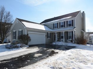 2980 Adamson Dr, Geneva, IL 60134