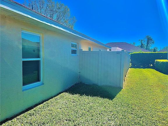 5th image of 621 Maravilla Ave