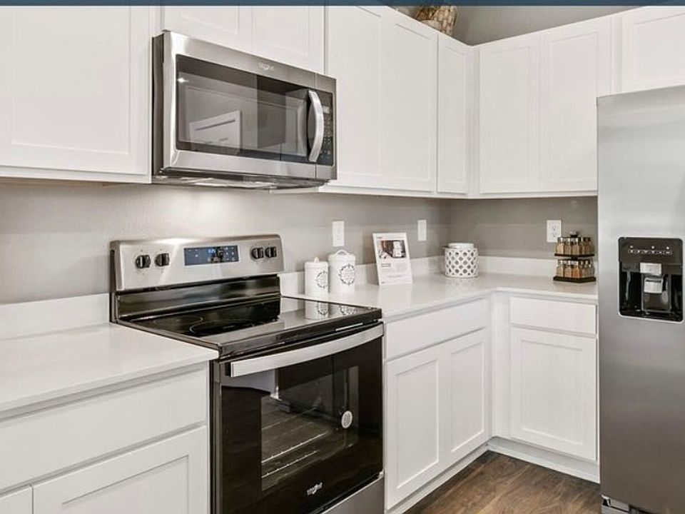 2nd image of 5436 Broad Bridge Way