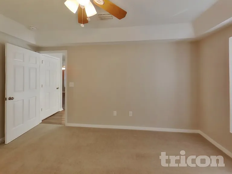 6739 Summer Haven Dr — Photo 9